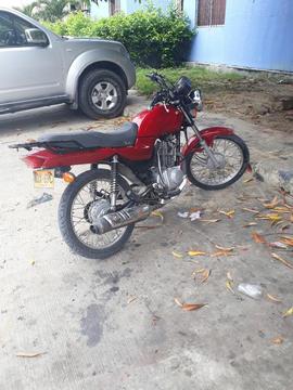 Vendo Ax4 Modelo 2013