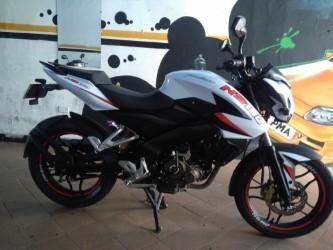 PULSAR NS 150