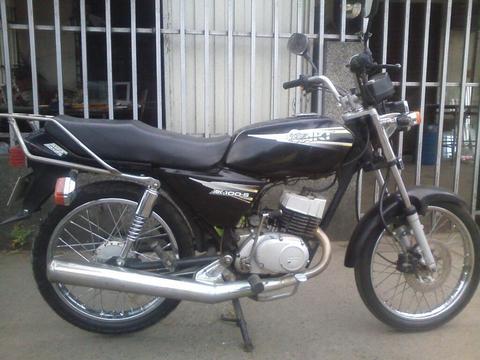 Akt. 100 Excelente Motor