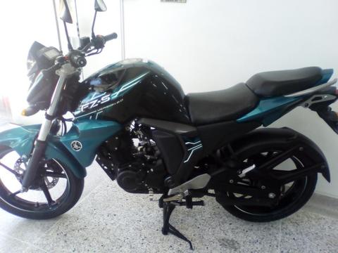 FZ 150 NEGROAZUL 2016