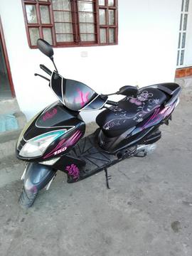 Moto Bera Mustang 150