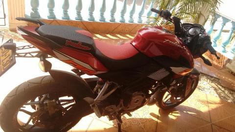 Moto Pulsar 200 Ns