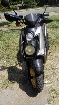 Se Vende Yamaha Bwis 2