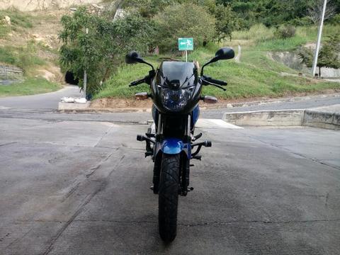 Pulsar 220 Modelo 2012 en Buen Estado