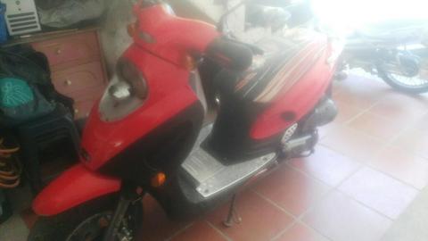 Vendo Moto Automática Kimco