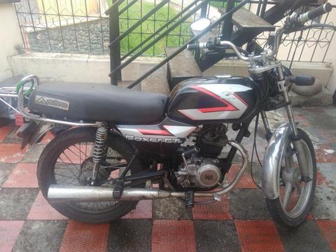 Se vende Boxer CT 100 modelo 2002. 1'100.000 negociables