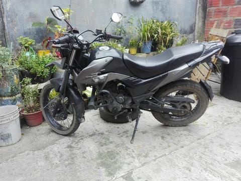 Vendo Moto Akt