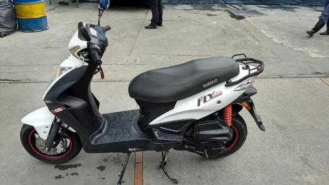 Vendo Moto Scooter Unica Dueña