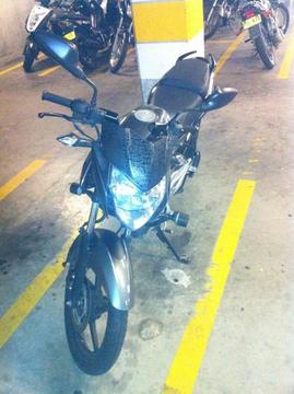 Pulsar 135 Ls Negra