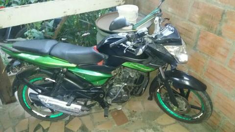 Vendo Moto Pulsar 135