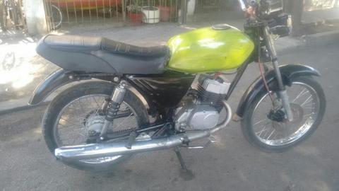 Se Vende Akt Al Dia