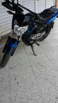 VENDO PULSAR 135 EDICIÓN ESPECIAL