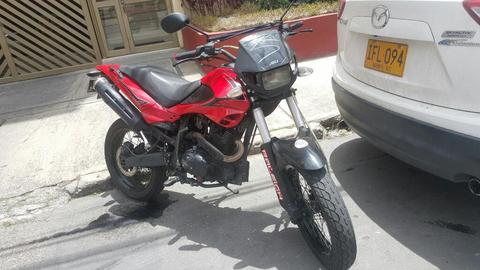 Moto Akt200sm