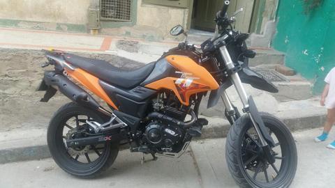 Vendo Moto Ttx180