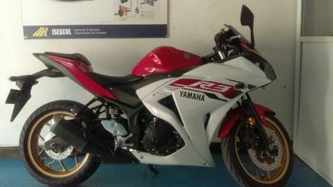 yamaha r3 espectacular,,, prácticamente sin usar