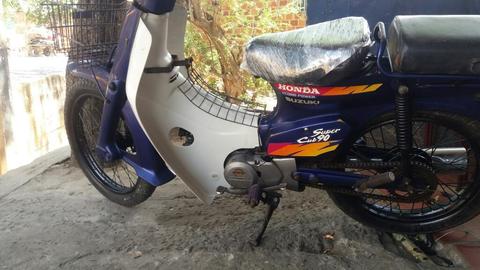 Espectacular Honda C 90 Modelo 2001