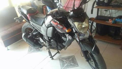 Vendo O Permuto Moto Fz Modelo 2012