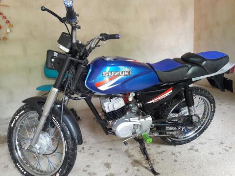 Suzuki Ax 100