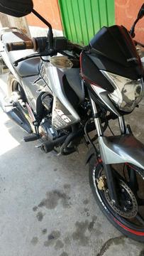 Vendo Honda Invicta Modelo 2011