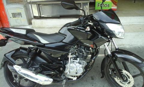 PULSAR 135 / 2011