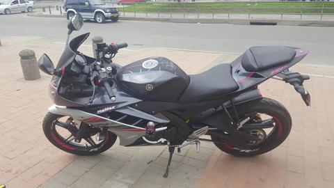 Moto Yamaha R15 Negra Modelo 2015