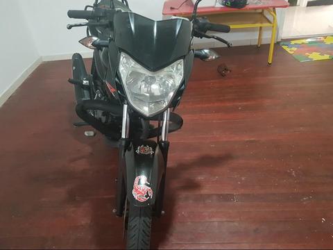 Pulsar 135 2011