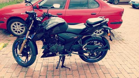 Vendo O Cambio Moto Apache 200