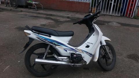 Vendo Moto