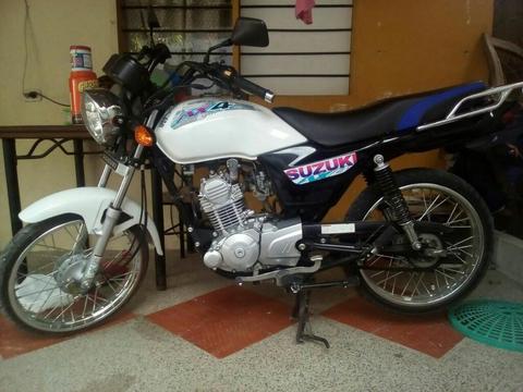 Vendo Suzuki Ax4