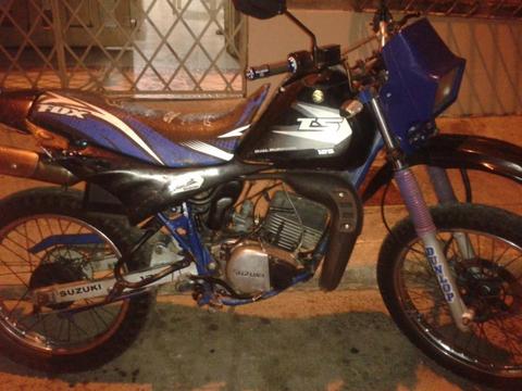 vendo moto ts 125 $890 negociable