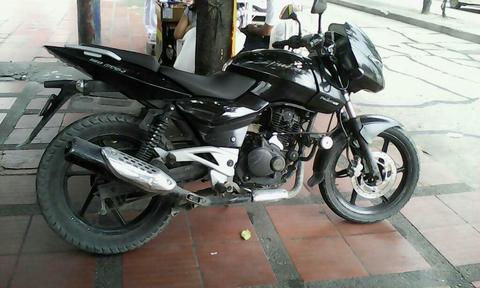 Vendo Linda Pulsar 180