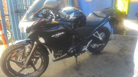 Venpermuto Honda Cbr 250r Como Nueba