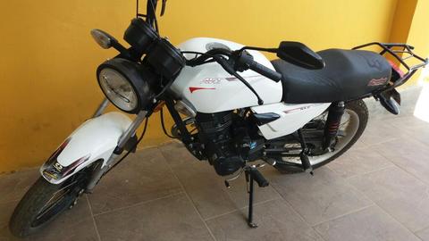 Vendo Moto Akt Modelo 2014 Perfecto Esta