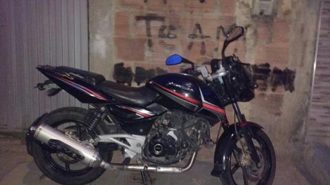 Vendo Pulsar 220 S Modelo 2012