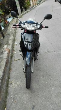 Excelente Moto Suzuki Best 2007