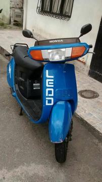 Vendo Moto Honda Ledd Sólo Tarjeta