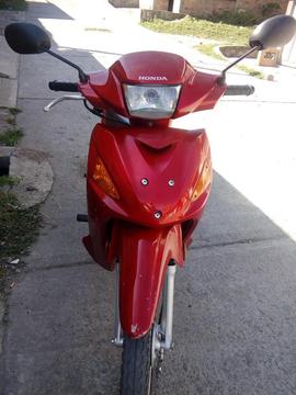 SE VENDE HERMOSA HONDA WAVE 110 MODELO 2014 PARA QUE ESTRENE