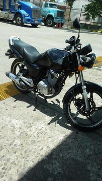 Vendo Gs 125 Modelo 2013