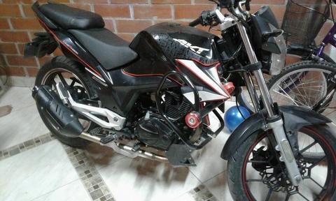 Vendo Moto Akt Rs 150 Papeles Asta 18 Ae