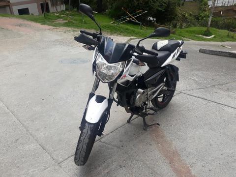 Vendo Pulsar 135