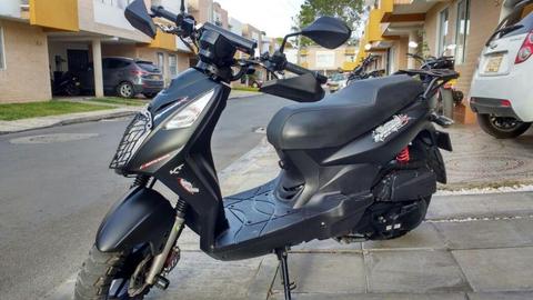 se vende moto AKT dynamic R 125 cc modelo 2017