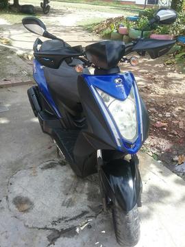 Se Vende Exelente Estado Papeles Al Dia