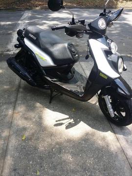 vendo moto super buena negociable