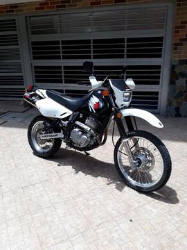 Suzuki Dr 650/2015