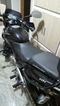 Vendo Pulsar Ug Pro 180