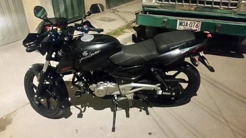 Vendo Moto Pulsar 180 Modelo 2017