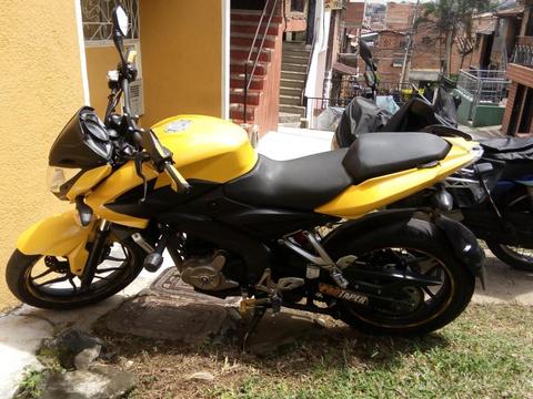 VENDO MOTO PULSAR NS200 2014 GANGAZO!!!