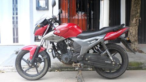 YAMAHA SZ 16R, MODELO 2015