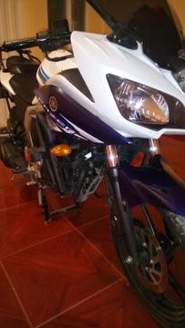 Vendo O Permuto Yamaha Fazer 2.0