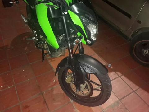 Vendo Ns 200 2014